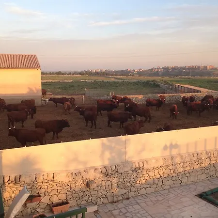 Casa Vacanze Agriturismo Cilone Affittacamere Ragusa Esterno foto